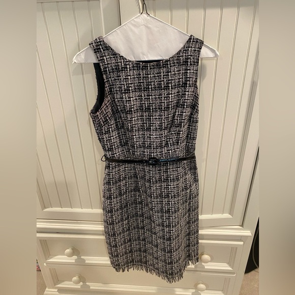 AGB Dress 2p two piece ready for the office or the office Christmas party. - Picture 3 of 9